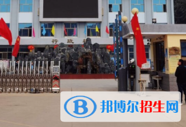 寧晉縣工筆畫藝術(shù)學(xué)校地址在哪里，哪個地區(qū)，哪個城市?