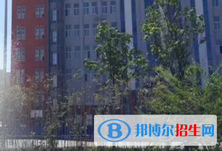 廊坊市高級技工學(xué)校地址在哪里，哪個地區(qū)，哪個城市?