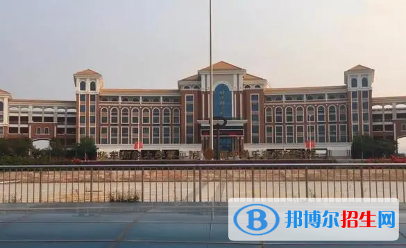 華東師大二附中樂東黃流中學(xué)怎么樣、好不好(2023參考)