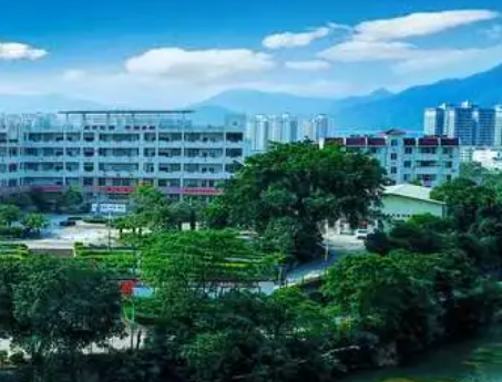 蒙山縣中等專業(yè)學(xué)校地址，乘車路線