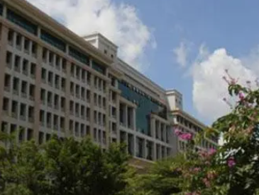 梧州市城市建設(shè)技工學(xué)校地址，乘車路線