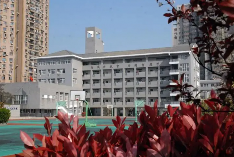 江蘇省南京市第一中學(xué)地址，乘車路線