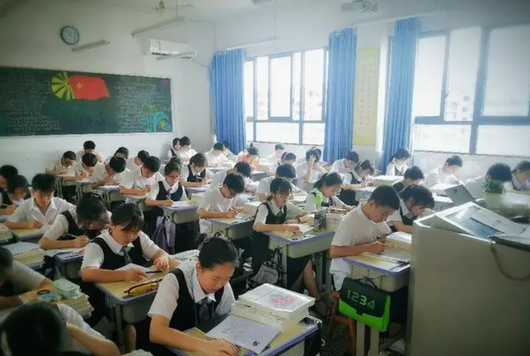 2023年攀枝花中考成績?cè)谀睦锊樵?中考成績查詢?nèi)肟诰W(wǎng)站