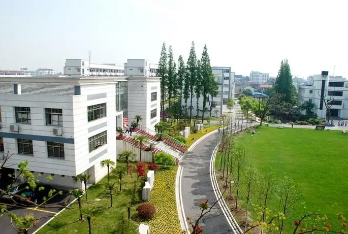 2023江蘇省沙溪高級中學多少錢(學費明細)