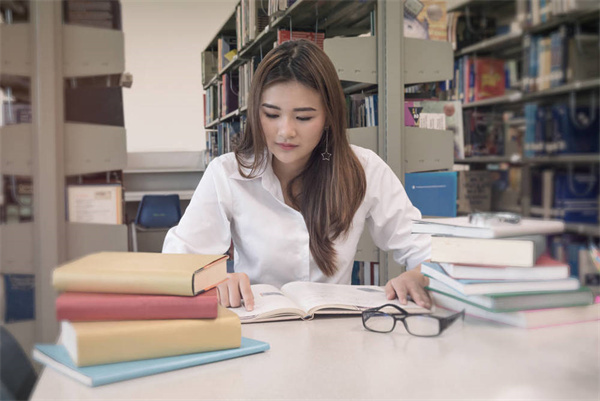 四川開設(shè)高級護理專業(yè)的中職學(xué)校名單一覽表