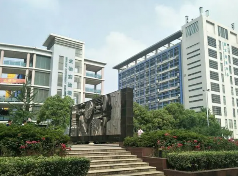 2023江寧高級(jí)中學(xué)多少錢(qián)(學(xué)費(fèi)明細(xì))