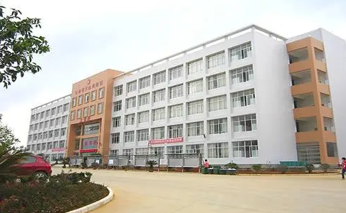 2024文山排名前五的計算機(jī)學(xué)校名單