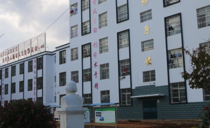 2024涼山排名前五的計算機(jī)學(xué)校名單