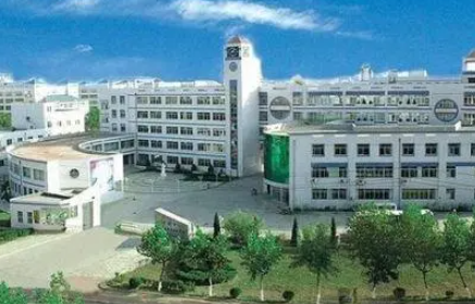 青島市化工職業(yè)中等專業(yè)學(xué)校地址，乘車路線