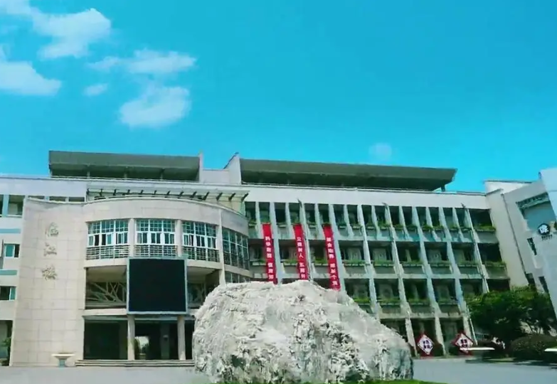 南京市臨江高級(jí)中學(xué)怎么樣、好不好