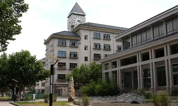 徐州市第一中學(xué)地址，乘車路線