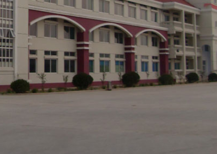 德州市華憶職業(yè)技術(shù)學(xué)校地址，乘車路線