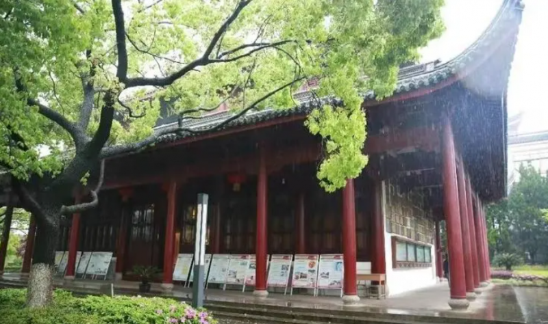寧波市鎮(zhèn)海中學(xué)怎么樣、好不好