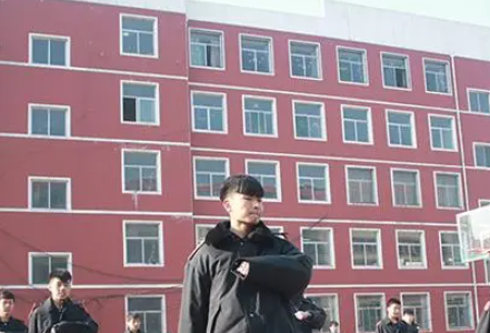 呂梁宏大職業(yè)學校地址，乘車路線