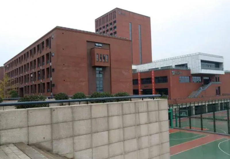 浙江省杭州高級(jí)中學(xué)地址，乘車路線