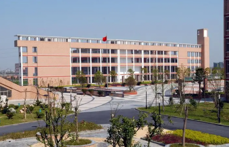 浙江省桐鄉(xiāng)市高級中學(xué)地址，乘車路線