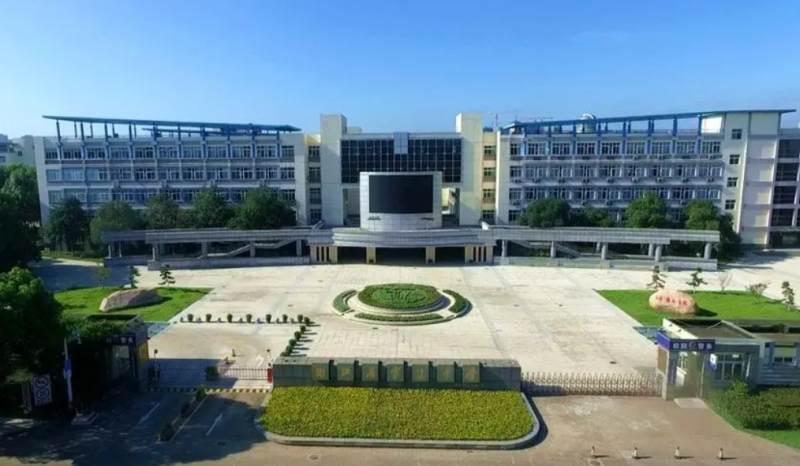 浙江省寧波中學(xué)地址，乘車路線