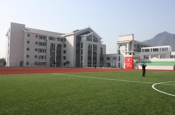 臨安區(qū)於潛中學(xué)怎么樣、好不好