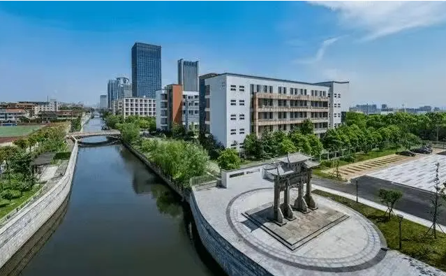 浙江省余姚市第五中學(xué)地址，乘車路線