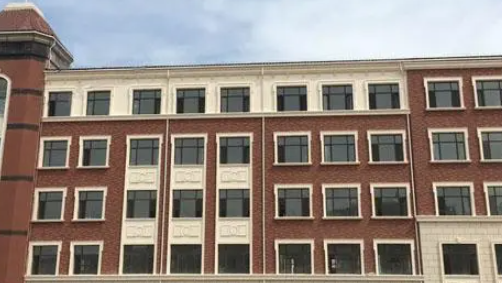 大連市建設(shè)學(xué)校地址，乘車路線