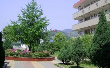 永嘉縣上塘中學(xué)地址，乘車(chē)路線