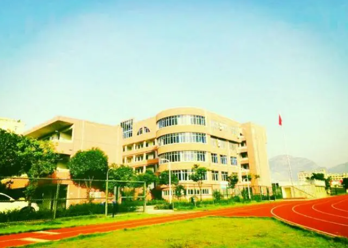 樂清市白象中學怎么樣、好不好