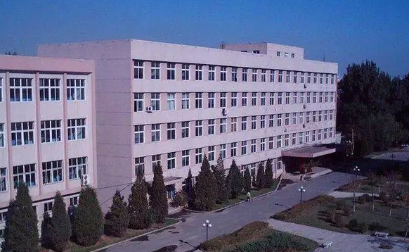 2023鞍山衛(wèi)生學(xué)校招生計(jì)劃 招生人數(shù)是多少(附要求、條件、對(duì)象)