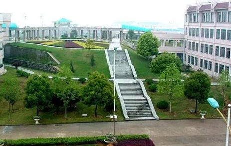 浙江省蘭溪市第一中學(xué)怎么樣、好不好