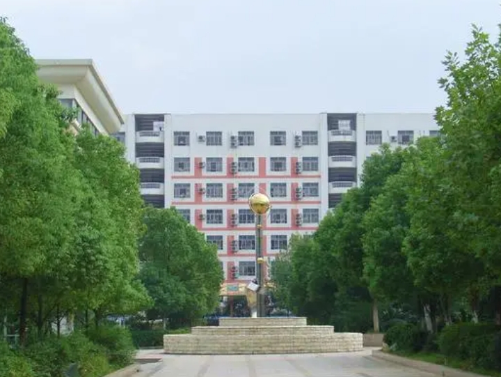 古麗中學(xué)怎么樣、好不好