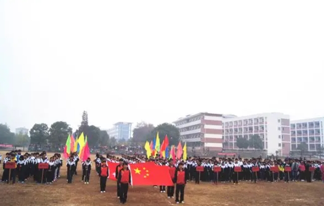 安慶浮山科技工程學校怎么樣、好不好