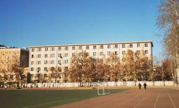 河北經(jīng)貿(mào)大學經(jīng)濟管理學院是什么樣的大學 985還是211高校（附王牌特色專業(yè)）