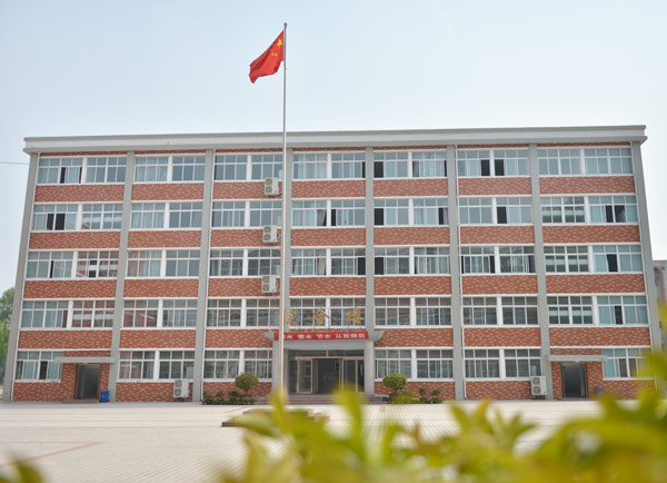 河南2024年上中專學(xué)校一年要多少錢(qián)