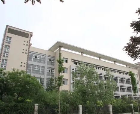 2024年晉中師范高等?？茖W校多少錢