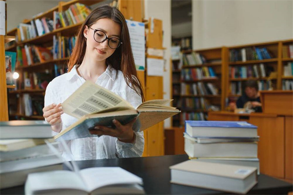 溫州肯恩大學VS仲愷農業(yè)工程學院哪個實力更強？