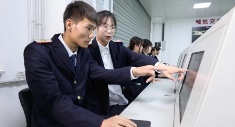 陜西2024年400分能上鐵路學校嗎