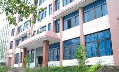 重慶市青木關(guān)中學校怎么樣、好不好