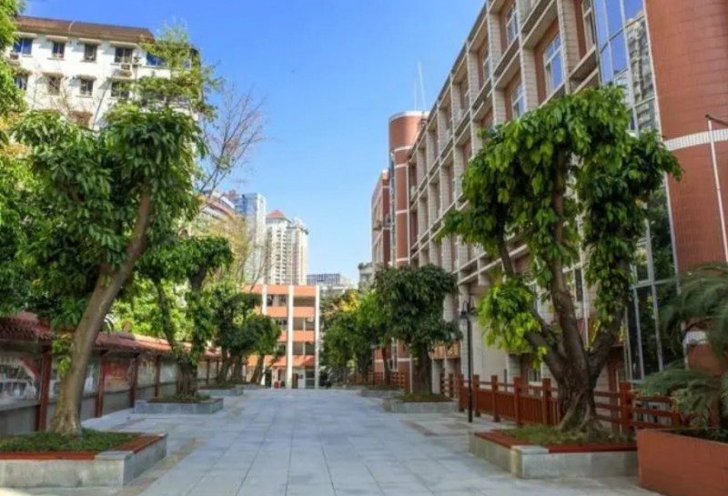 重慶市田家炳中學(xué)校怎么樣、好不好