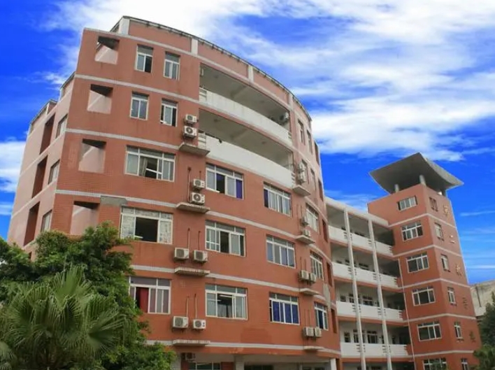 重慶市南華中學(xué)校地址，乘車(chē)路線