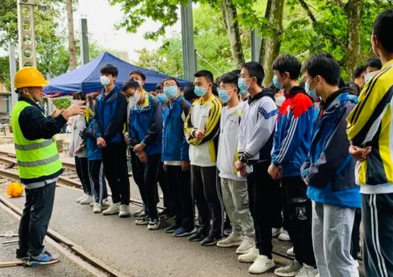 貴州2024年鐵路學校報名方式