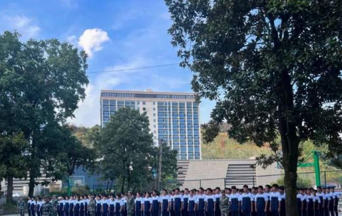 湖南2024年初中生可以去讀什么鐵路學校