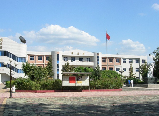 2024晉州市第一中學(xué)多少錢(學(xué)費明細)