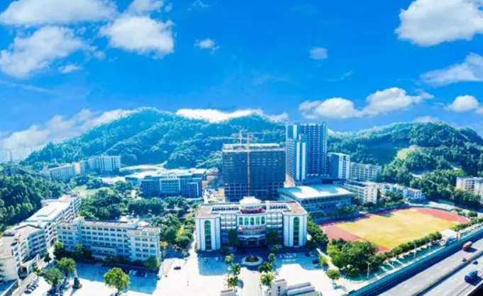 廣東花城工商高級技工學(xué)校招生簡章2024年
