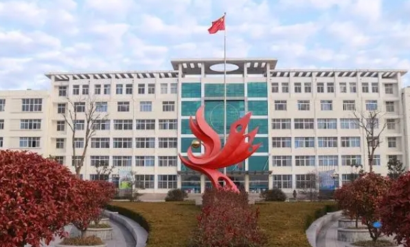 沂蒙精神等黨史和紅色文化宣講團走進日照市工業(yè)學校