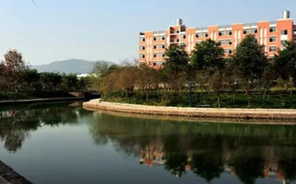 2025重慶童家橋職業(yè)中學(xué)多少錢 重慶童家橋職業(yè)中學(xué)各專業(yè)學(xué)費收費標準