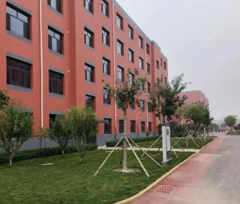 保定英華高級中學(xué)怎么樣、好不好