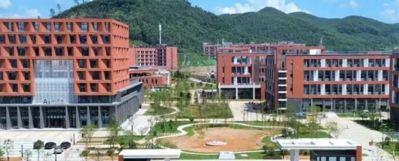 廣東2025年讀中專學(xué)?？刹豢梢钥即髮W(xué)