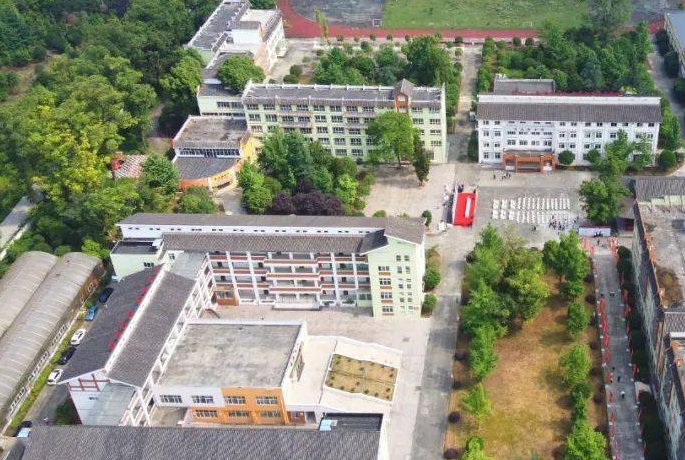 領川實驗學校怎么樣、好不好