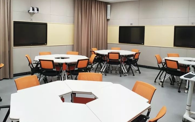 重慶財政學(xué)校召開黨總支擴大學(xué)習(xí)會暨民主生活會前專題學(xué)習(xí)